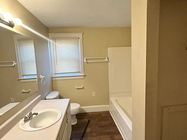 823 S Jefferson Ave — Photo 7
