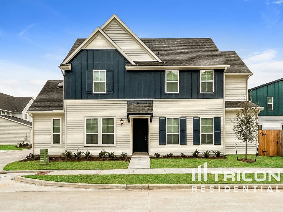 1st image of 9835 Willow Creek Commerce Dr #400