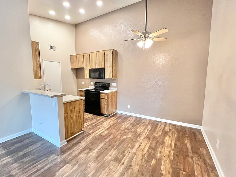Quailpointe Apartments — Photo 16