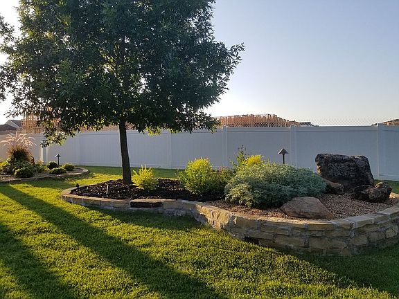 4th image of 1513 Cobblestone Ct