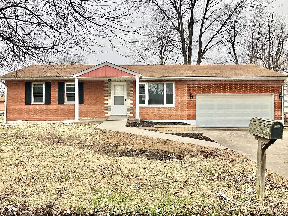 1st image of 5 Tulip Ave