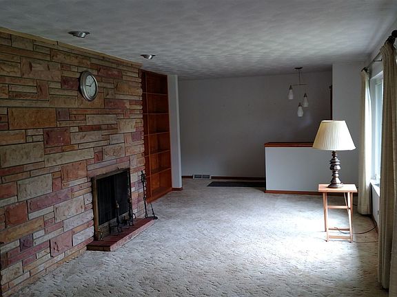 3rd image of 741 Township Road 111