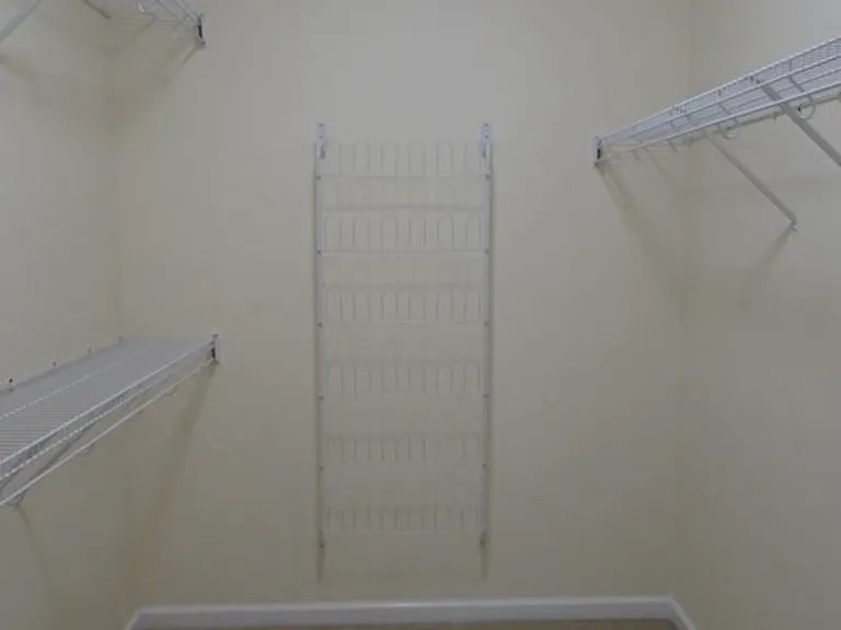 2 Ice Ct — Photo 9