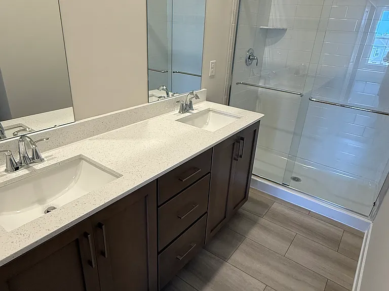 229 Bronze St — Photo 19