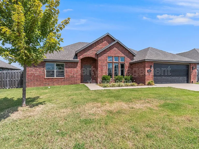 328 N Otoe St — Photo 17