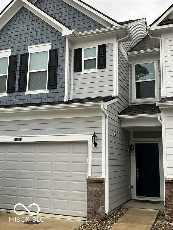 3 bed, 2.5 bath, 1858 sqft, $2,200 — Photo 2