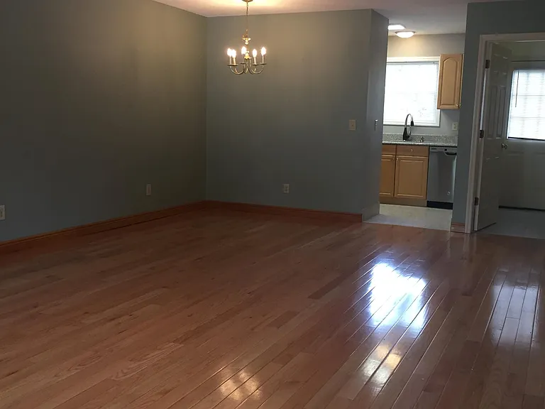 307 Walnut St — Photo 6