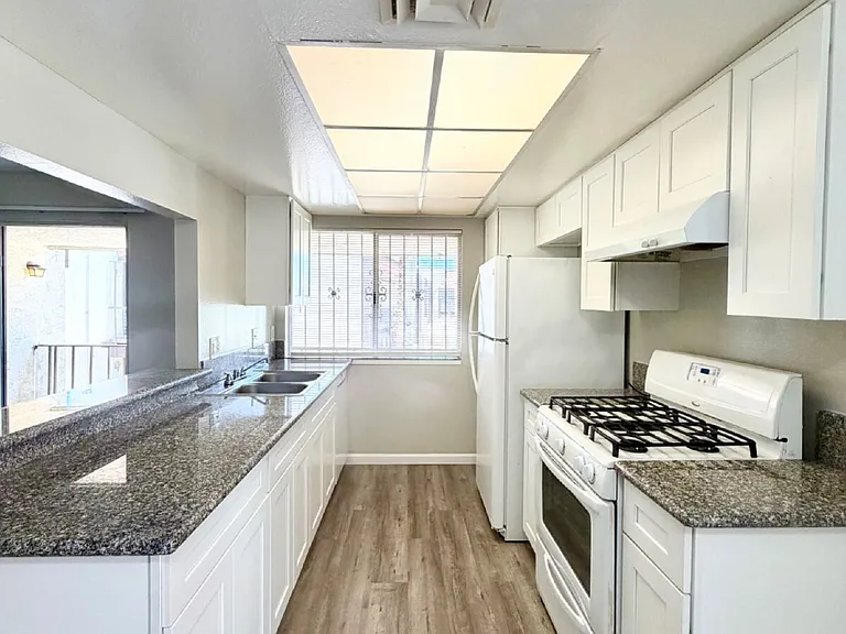 1405 Vegas Valley Dr #298 — Photo 10