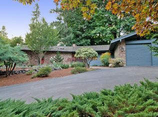 2063 211th Ave NE, Sammamish, WA 98074