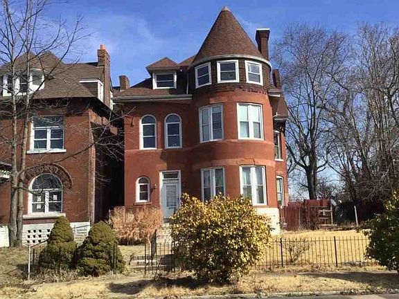 2nd image of 4217 Delmar Blvd