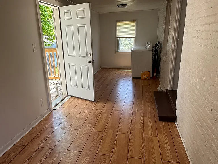 315 Pierce St — Photo 4