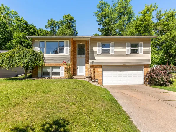 1133 Dick Ave NW, Grand Rapids, MI 49504