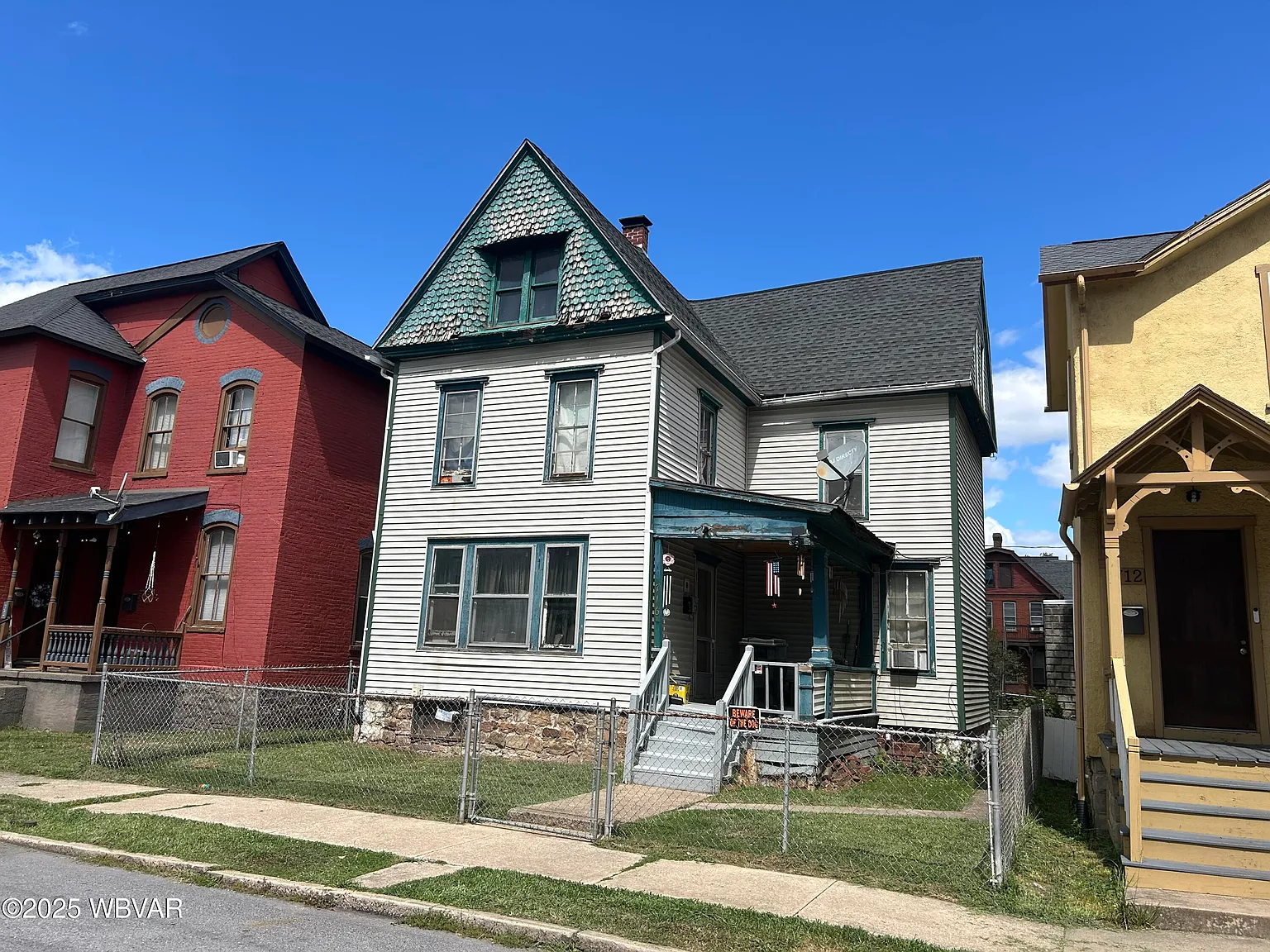 716 Grace St photo 1