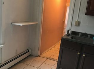 84 Arch St #2, New Haven, CT 06519