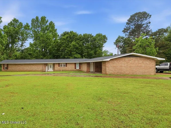 270 Magnolia Dr, Raleigh, MS 39153