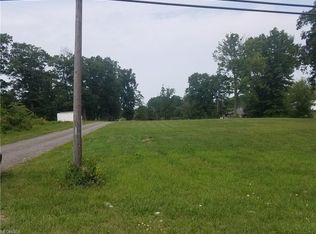 Marlborough Rd, Vermilion, OH 44089