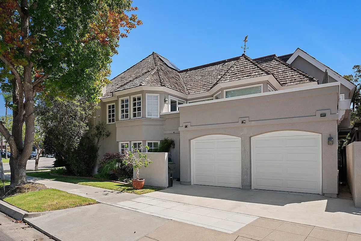 4 bed, 3650 sqft, $25,000 — Photo 3