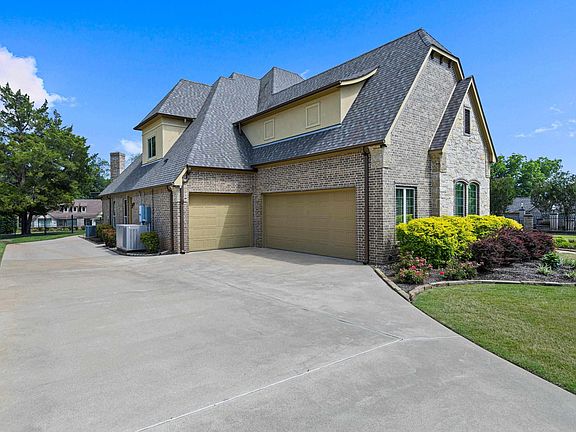 3rd image of 4314 Pecan Ridge Xing