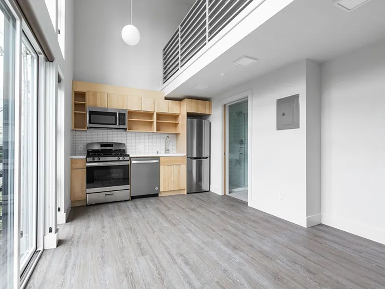510 Broadway — Photo 43