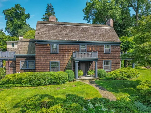 222 Nyac Avenue, Pelham, NY 10803