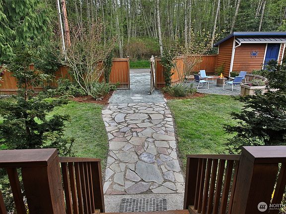 5th image of 1871 Salmonberry Road