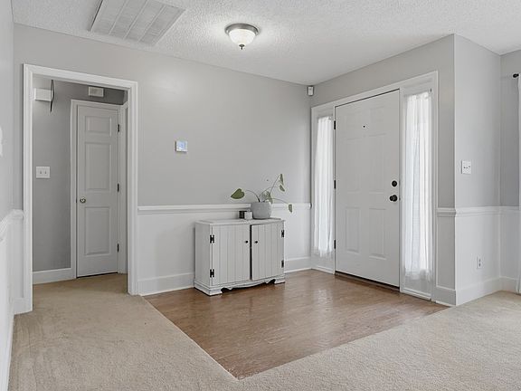 3rd image of 1069 White Pond Rd