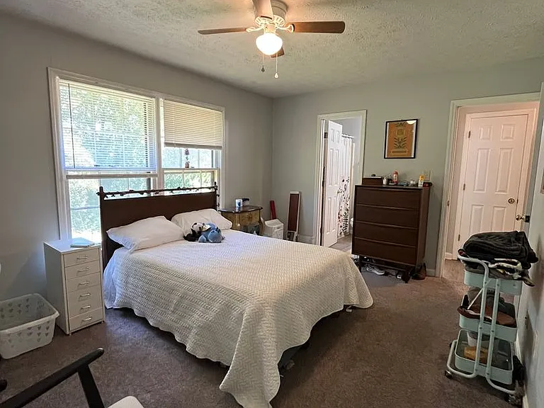 139 Barrington Pl #3 — Photo 27