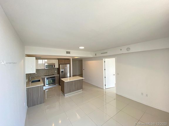2nd image of 5300 Paseo Dr #406