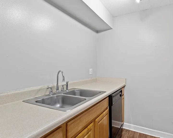 Balsam Avenue Apartments - The Villages — Photo 13