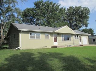 938 S Garfield St, Junction City, KS 66441