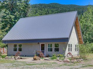 22246 E Hiawatha Rd, Rhododendron, OR 97049