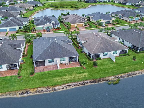 4th image of 11033 SW Sunrise Lake Drive