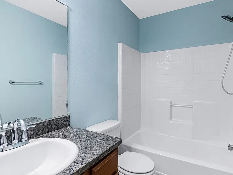 102 Pecan Harbor St — Photo 23
