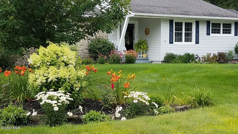 4th image of 43 Meadowview Drive