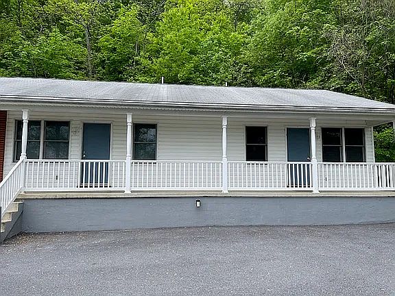 Unit 118 George Lane