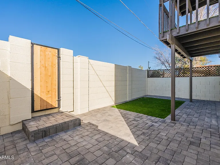 938 W Mission Ln — Photo 36