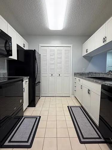 30 Plantation Dr #101 Photo 1