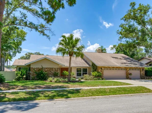 3327 SANDY RIDGE DRIVE, CLEARWATER, FL 33761