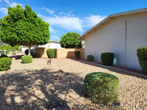 10843 W Santa Fe Dr, Sun City, AZ 85351