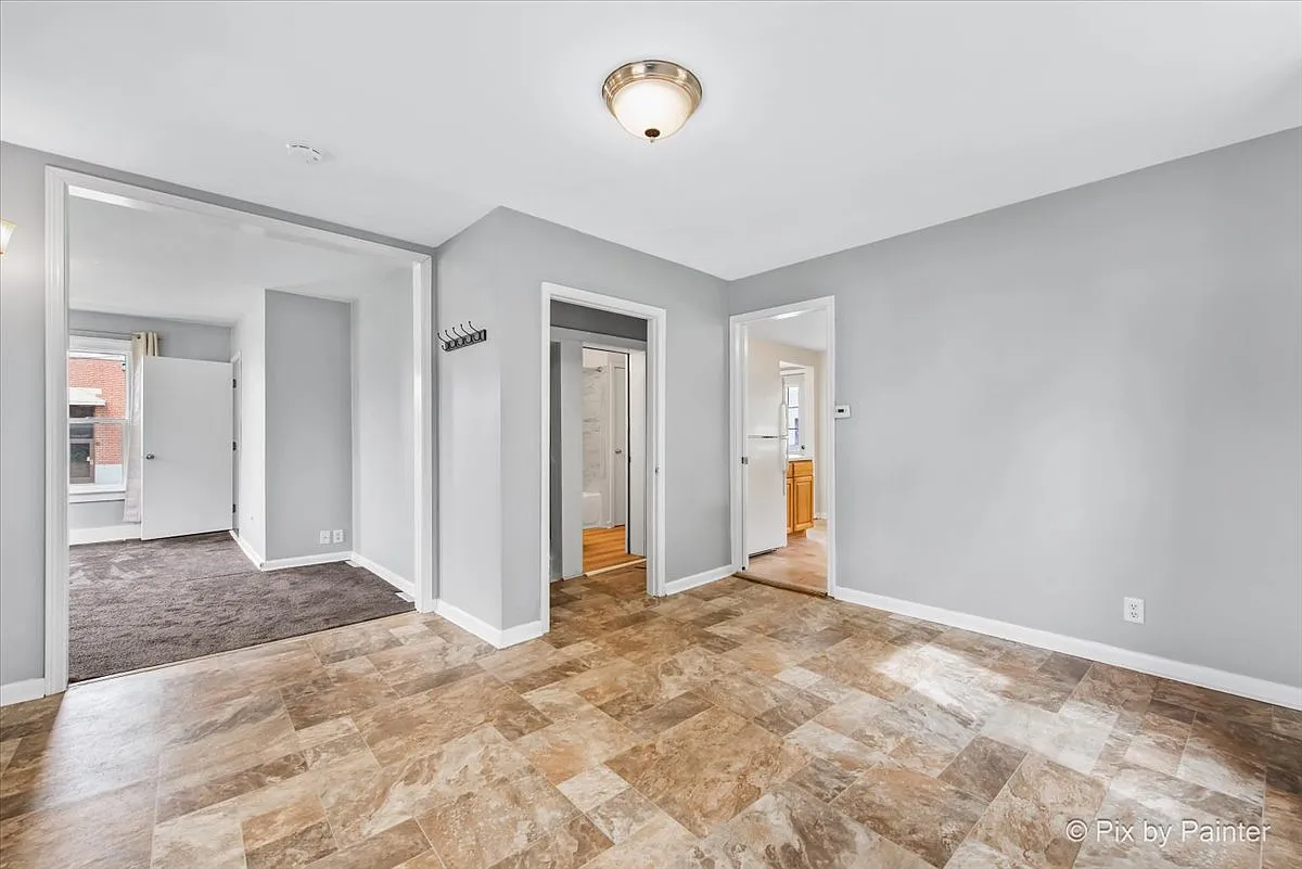 3 bed, 1250 sqft, $1,750 — Photo 4