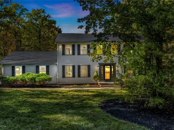 11730 Legend Creek Dr, Chesterland, OH 44026