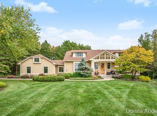 2792 Sturbridge Dr SE, Ada, MI 49301