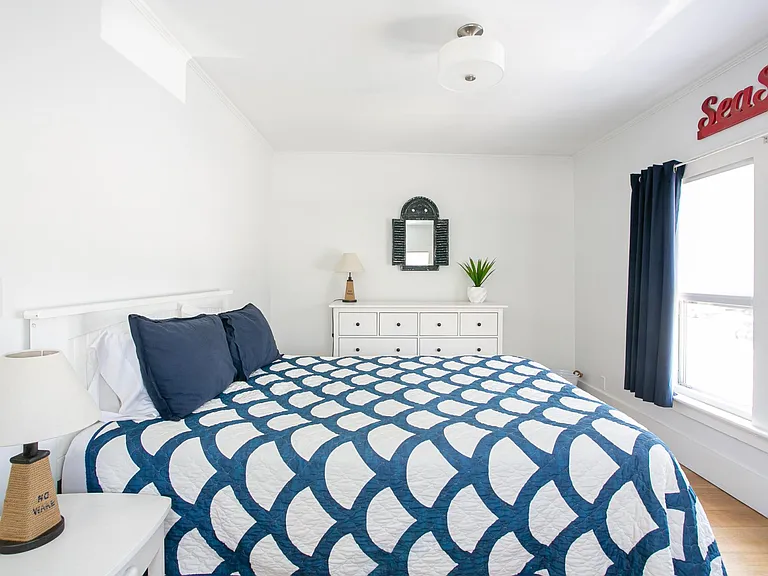 109B Aquidneck Ave — Photo 4