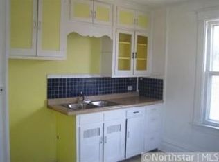 938 Orange Ave E, Saint Paul, MN 55106