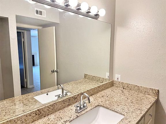 4th image of 12500 Sandpiper Dr APT 47
