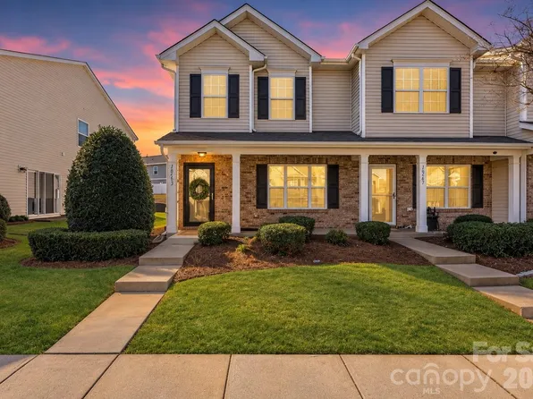10563 Stoneacre Ct, Pineville, NC 28134