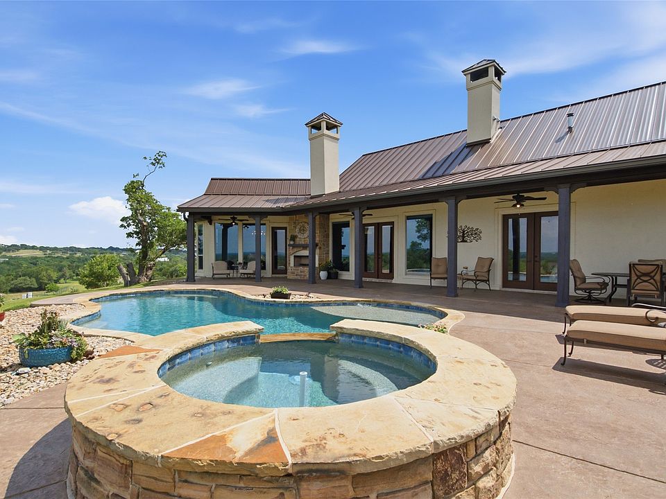 1st image of 701 Cactus Rio Dr