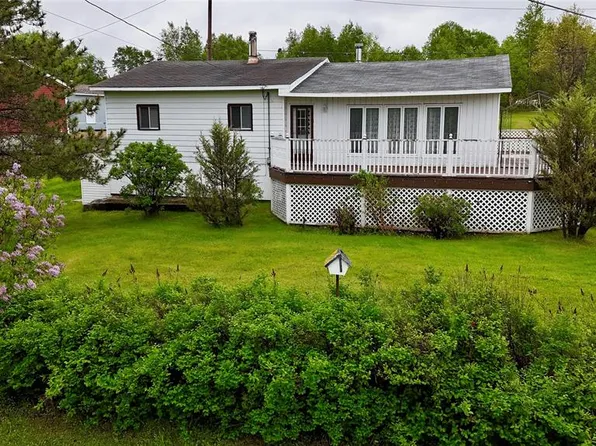 39 Farm Road, Howley, NL A0K3E0