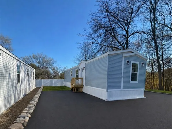 165 Newbury St #6, Peabody, MA 01960