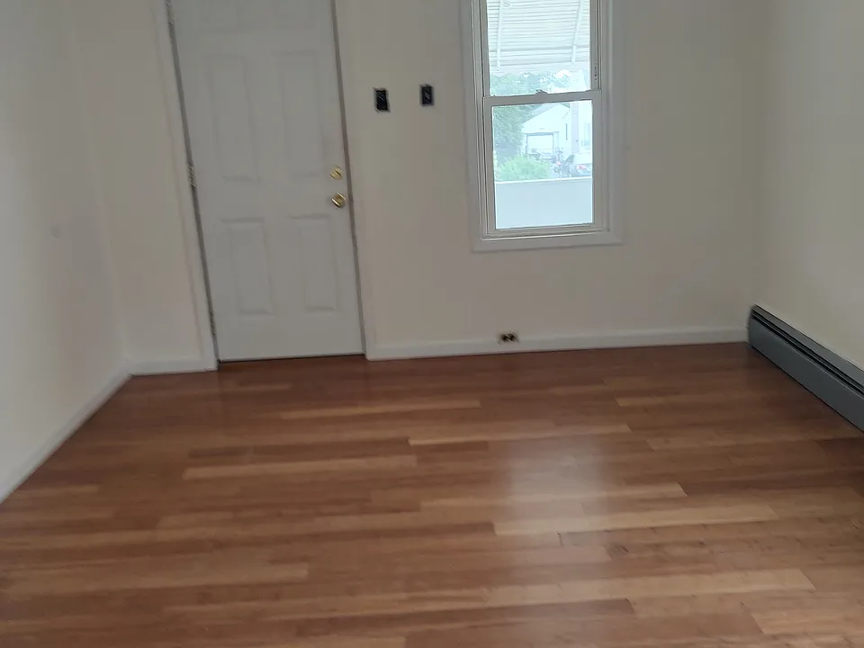 555 Bridgewater Ave